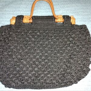 VINTAGE! BLACK WOVEN HANDBAG W/ BAMBOO HANDLES